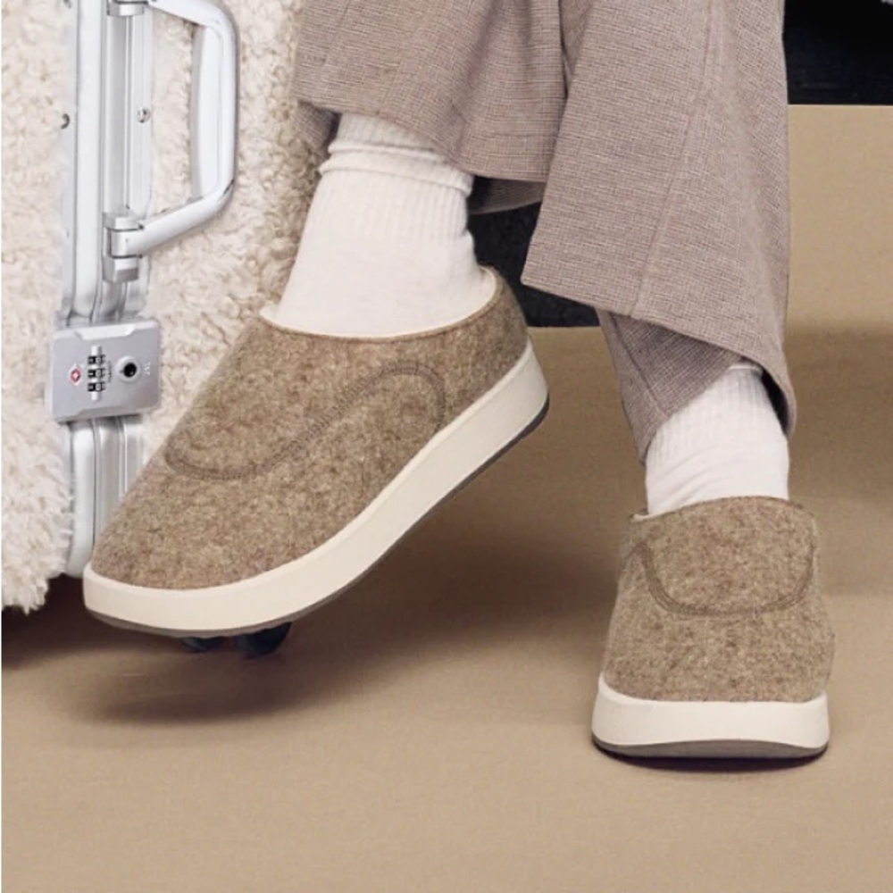 Allbirds Women's Kiwi Clog Dark Camel Stony Cream Sole size 7 New in box nwt nib - Picture 8 of 9